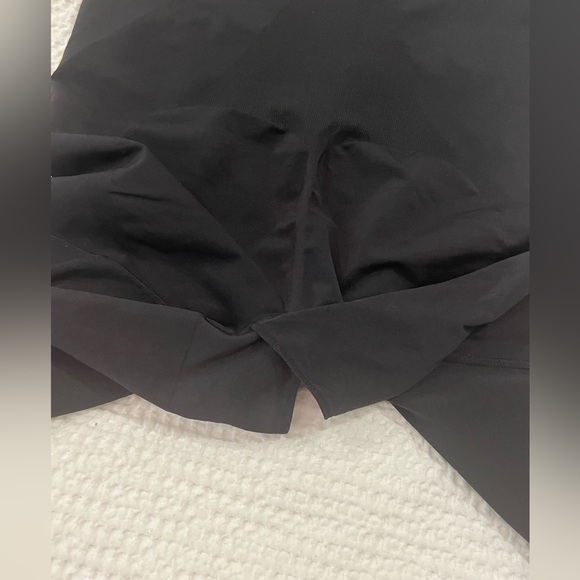 Spanx OnCore High Waist Mid Thigh Short XL Black - Picture 12 of 12